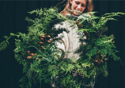 ADVENT, ADVENT – EIN KERZLEIN BRENNT!