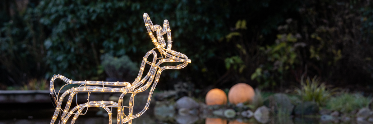 Lichter im Garten - Elch aus Lichtschlauch Lichter im Garten - Elch aus Lichtschlauch